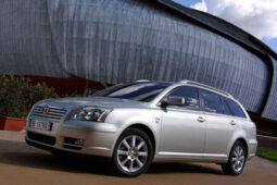 TOYOTA AVENSIS