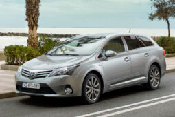 TOYOTA AVENSIS