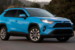 TOYOTA RAV4 2023