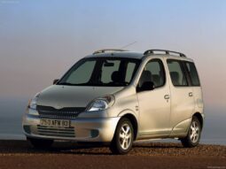 YARIS VERSO | 2000