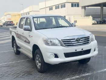 TOYOTA HILUX DOUBLE CABINE