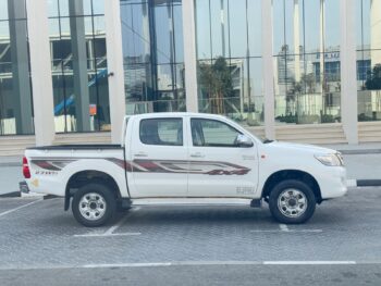 TOYOTA HILUX DOUBLE CABINE